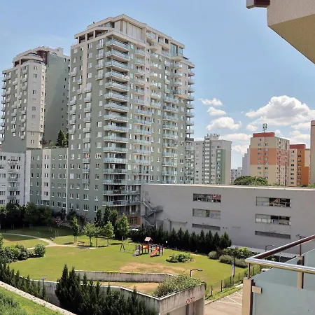 Apartmán New Cozy 2 Pink 205 Bratislava