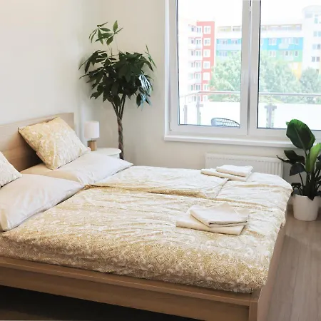 Apartmán New Cozy 2 Pink 205