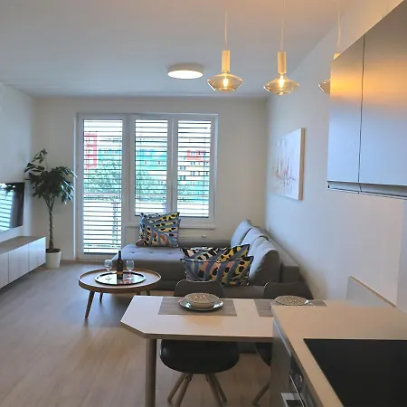 Apartmán New Cozy 2 Pink 205