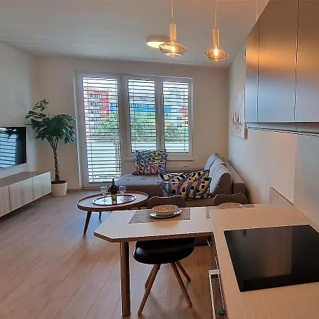 Apartmán New Cozy 2 Pink 205